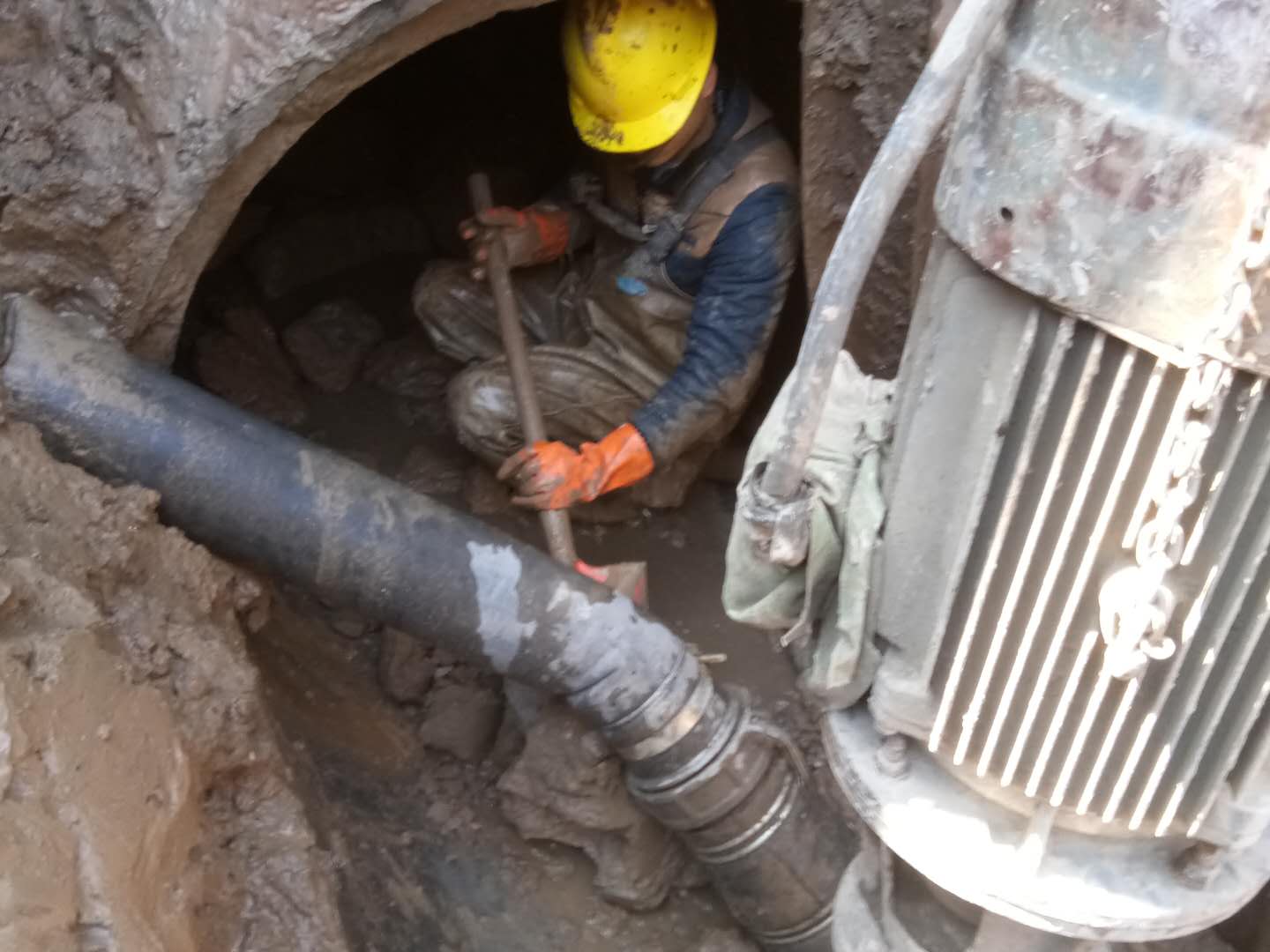 新盈镇管道清淤